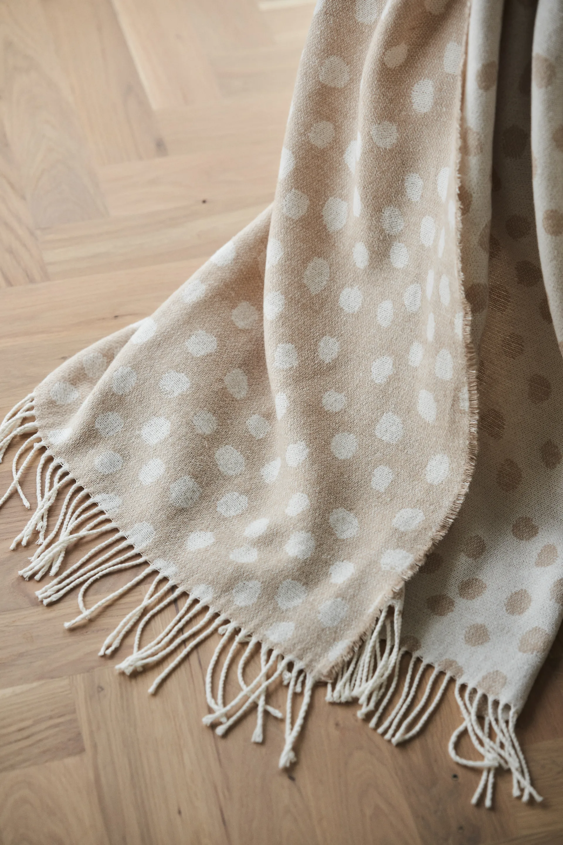 Droplets Baumwolldecke 130 x 185cm, Beige Scandi Living