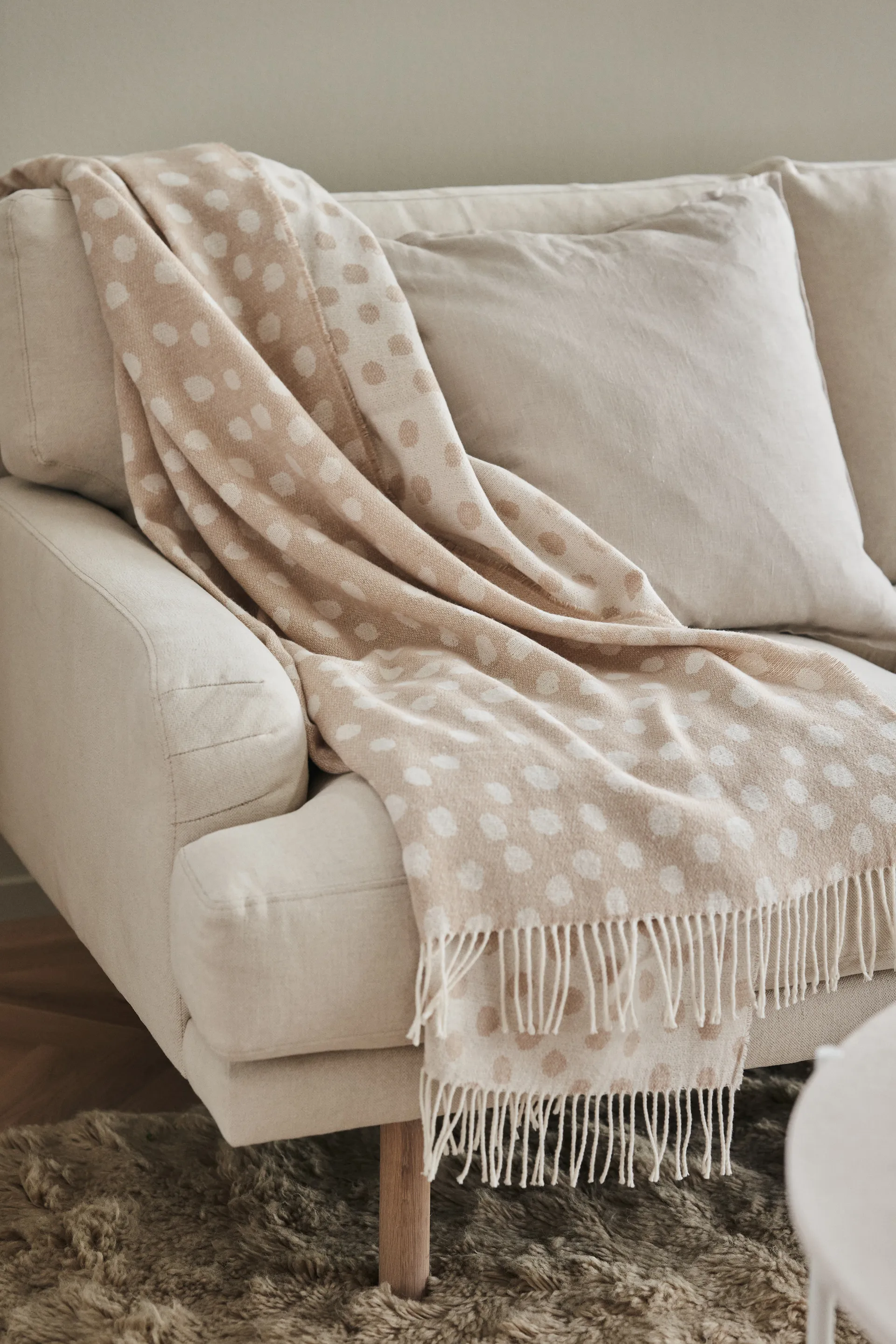 Droplets Baumwolldecke 130 x 185cm, Beige Scandi Living