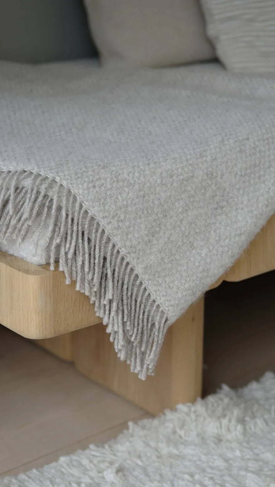 Sandstone Wolldecke 130 x 180cm, Beige Scandi Living