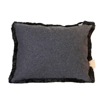 Shepherd Lina Schaffell-Kissen 40 x 30 cm - Schwarz - Shepherd of Sweden