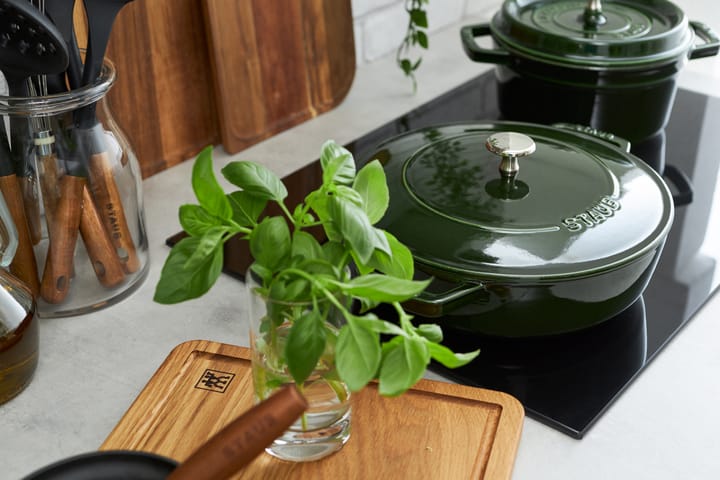 Staub Chistera tiefe Schmorpfanne Gusseisen Ø24 cm, Basilikumgrün  STAUB