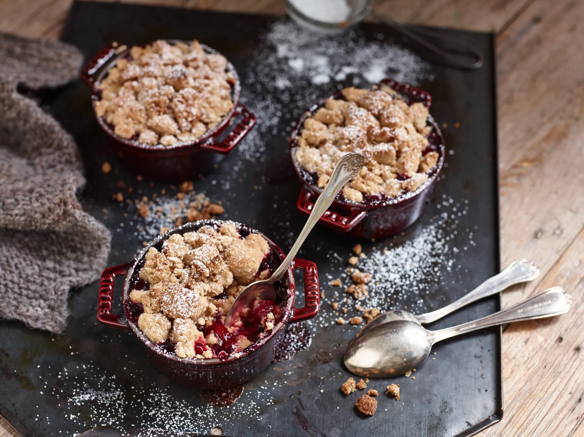 Staub La Cocotte runder Topf Gusseisen 0,25 L, Granatrot STAUB