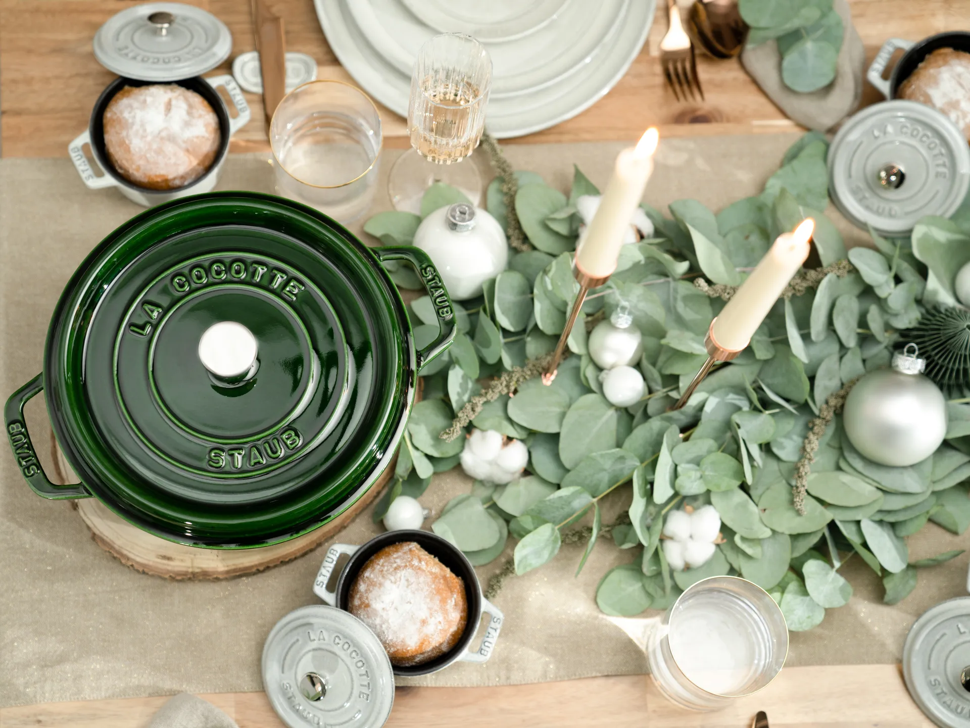 Staub La Cocotte runder Topf Gusseisen 3,8 L, Basilikumgrün STAUB