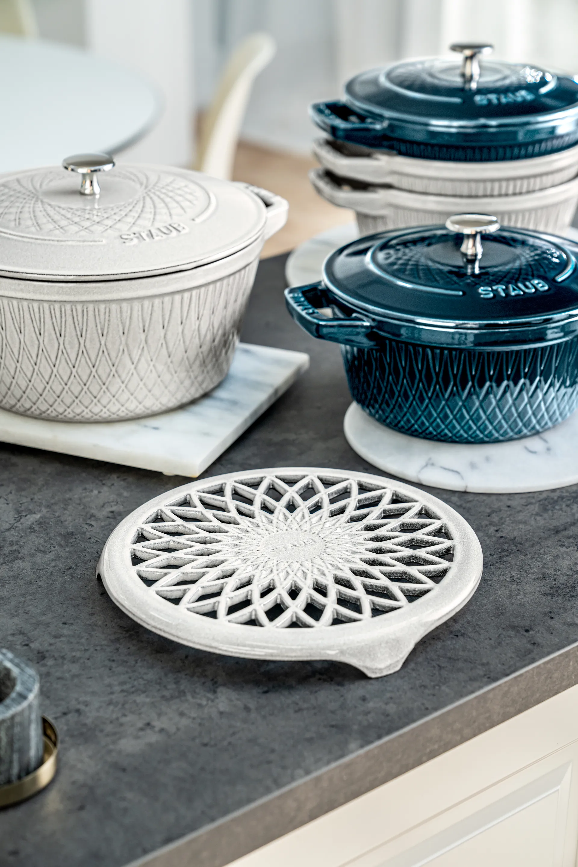 Staub Twister Topfuntersetzer 18,5x19 cm, Schwarz STAUB