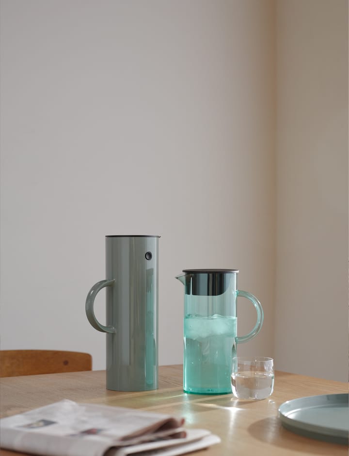 EM77 Kanne mit Deckel 1,5 L, Dusty green Stelton