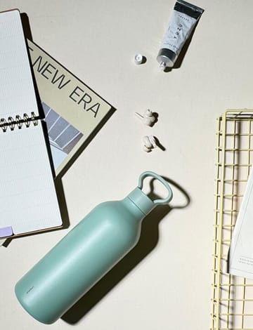 Tabi Thermosflasche 1 L - Dusty green - Stelton