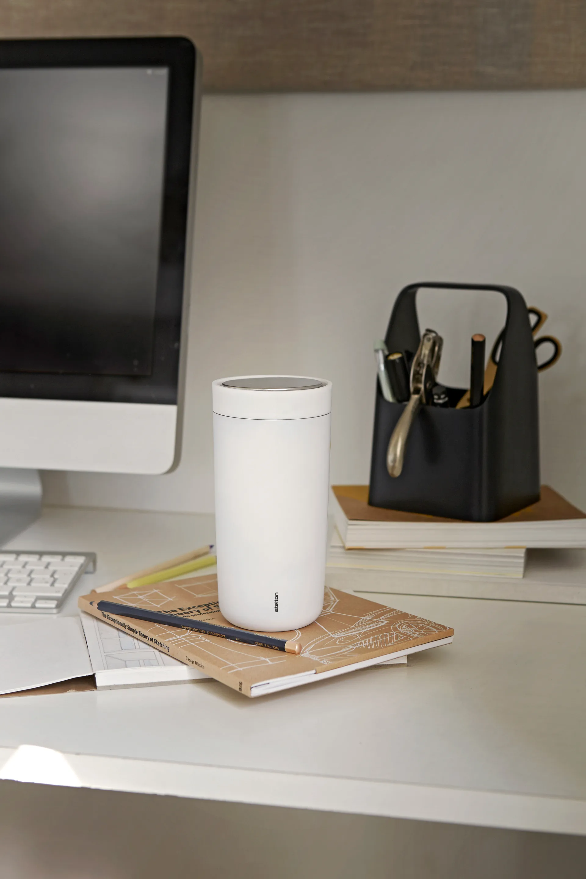 To Go Click Becher 0,4 l, Soft black Stelton