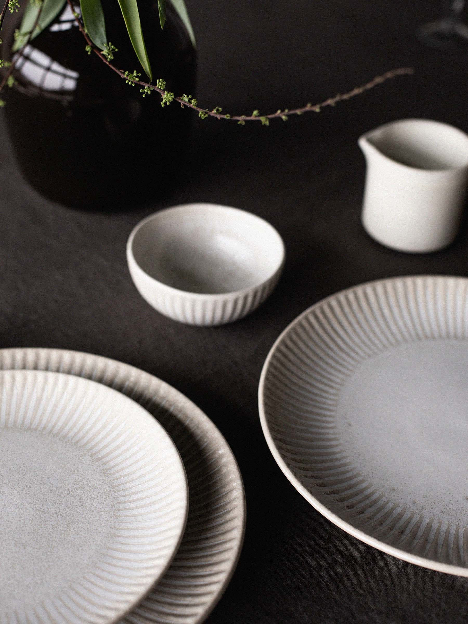 Granada Teller Ø26,5 cm, Cremeweiss-beige Tell Me More