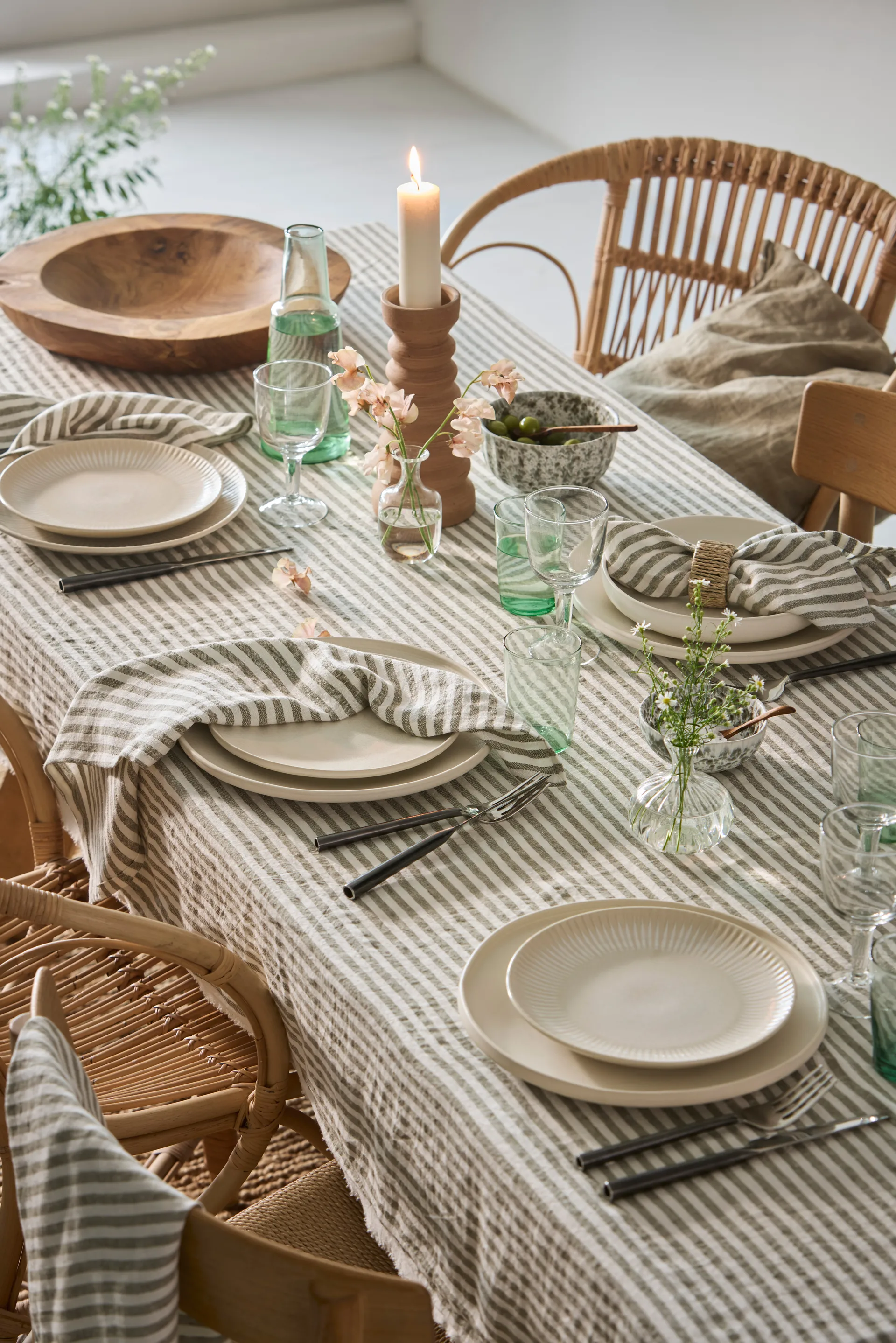 Leon Tischdecke 145x145 cm, Seagrass Tell Me More