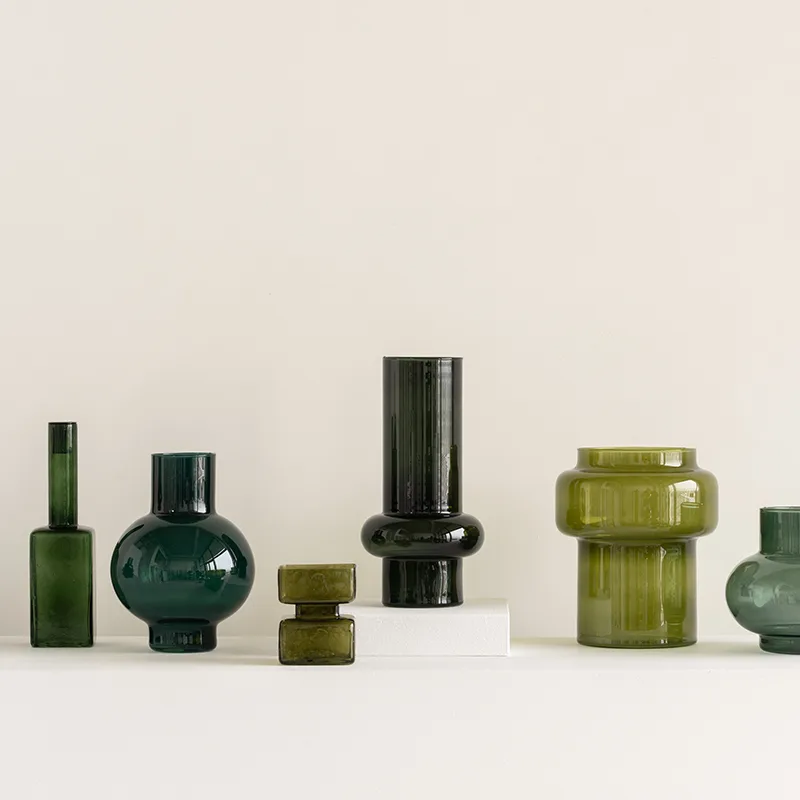 Vetro Vase 25 cm, Capulet olive URBAN NATURE CULTURE