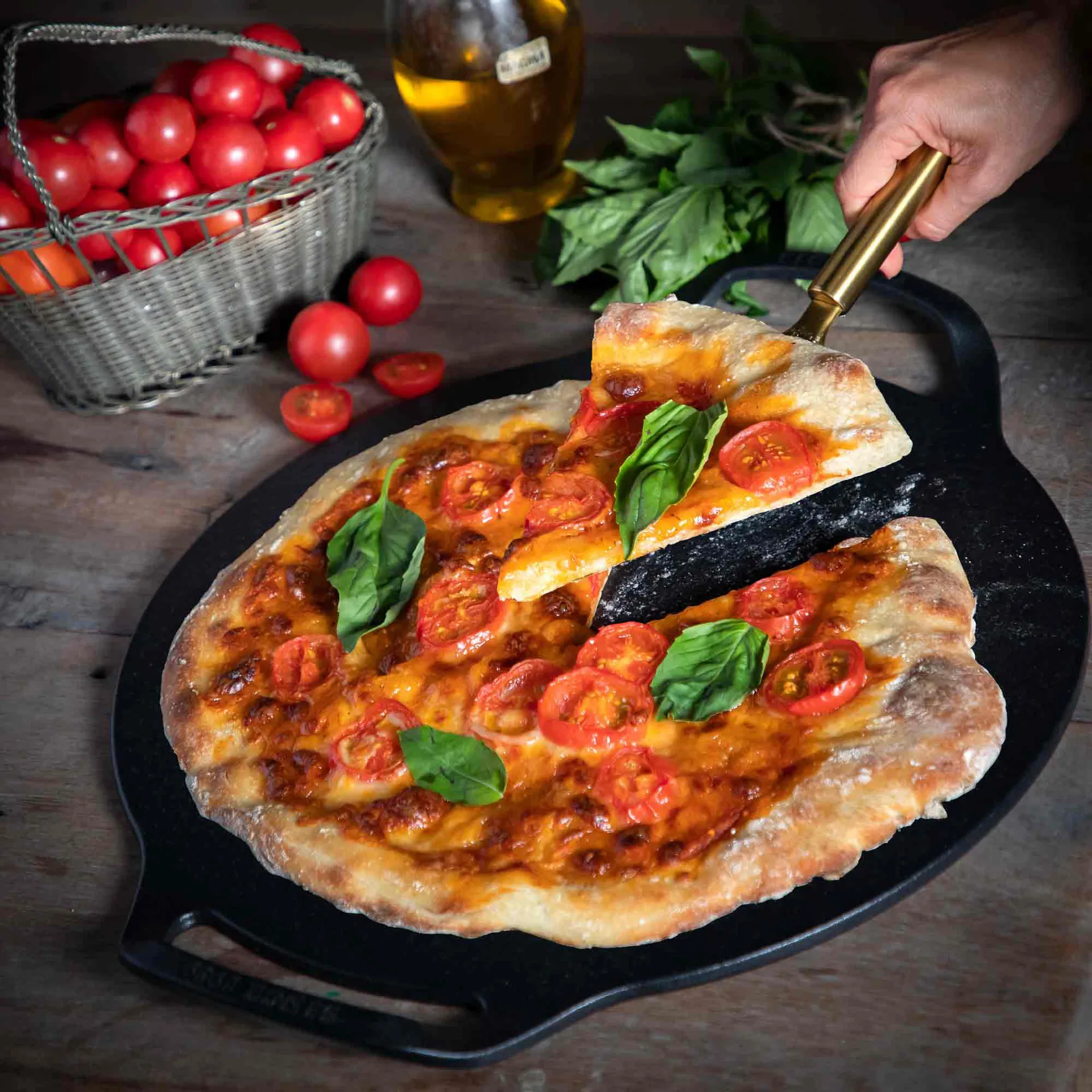 Victoria Pizzastein Ø38 cm, Schwarz Victoria