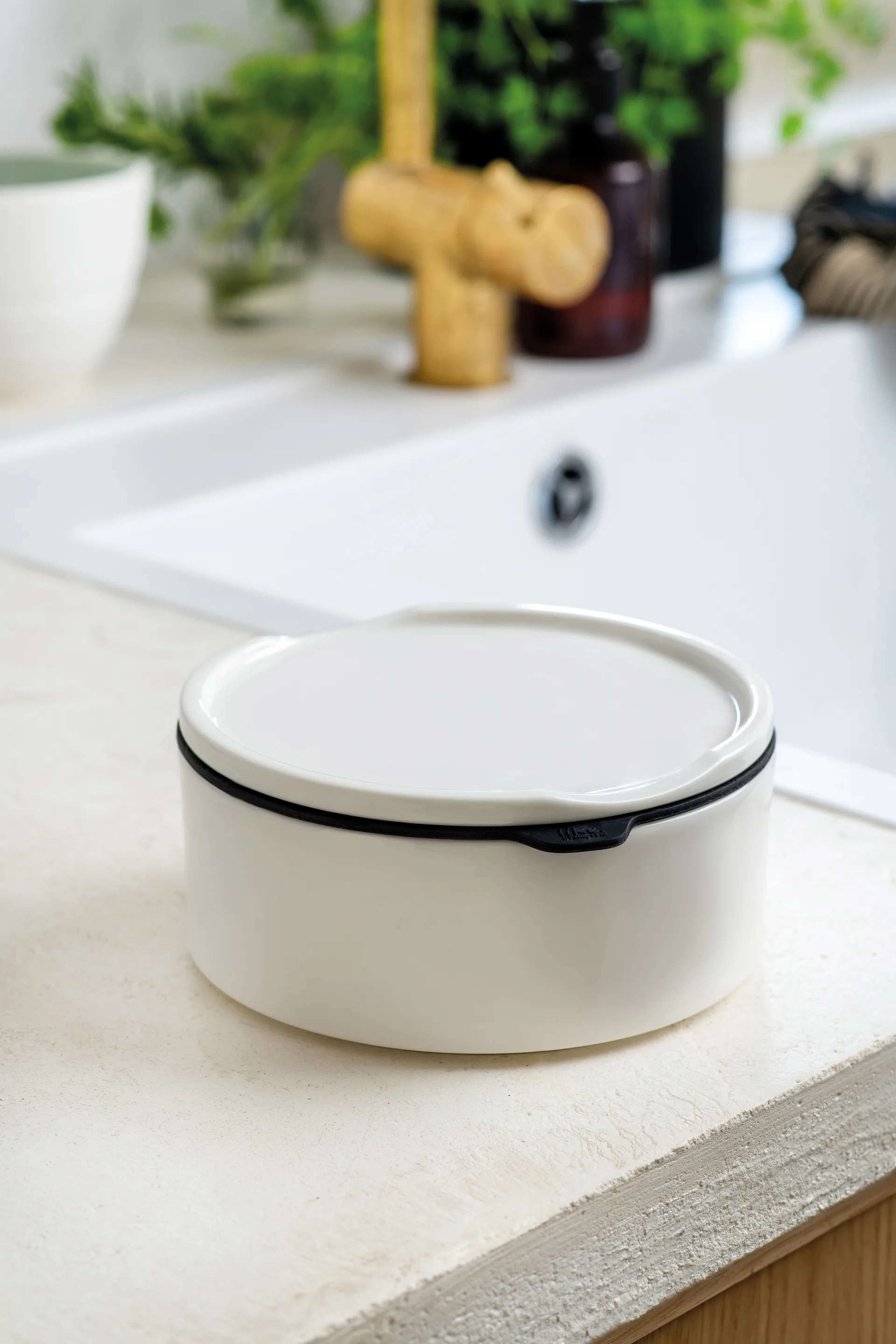 To Go & To Stay Brotdose Porzellan M Ø13cm, Weiß Villeroy & Boch