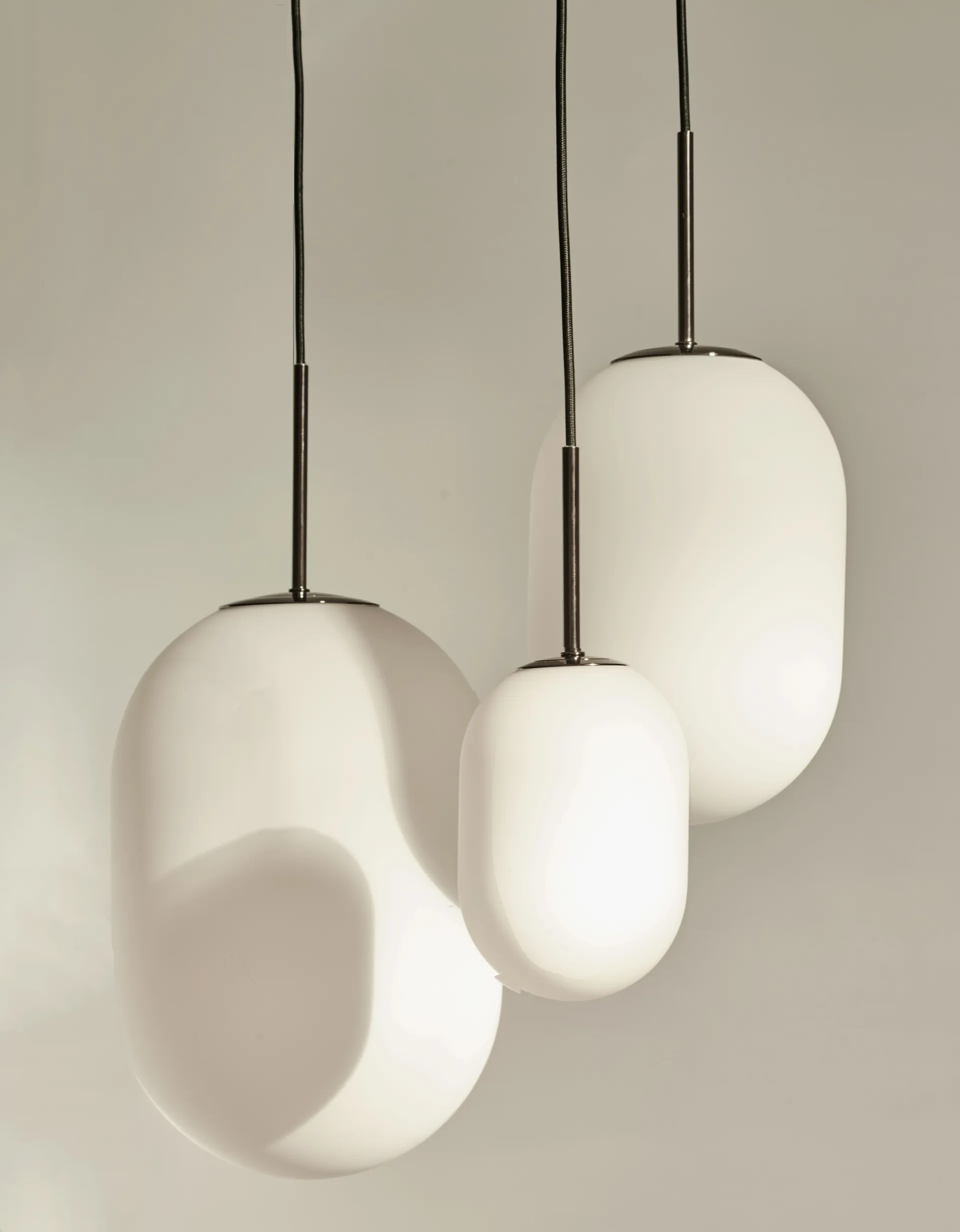 Noor Pendelleuchte M Ø18 cm, White Watt & Veke